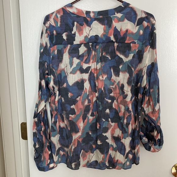 Zac & Rachel XL, Roll Tab Sleeve, lightweight multi color Women's top - Picture 3 of 11